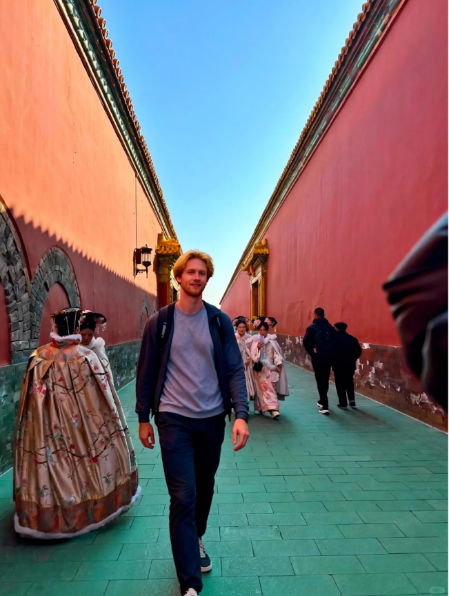 A Trip to Beijing China: Your Personal Guide to the Imperial Capital's Must-See Sights & Hidden Soul