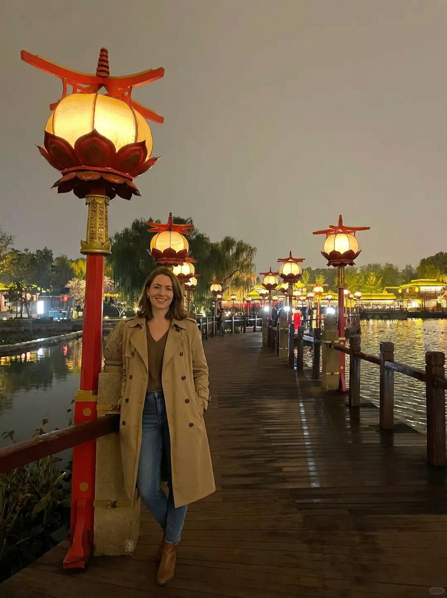 Tang Paradise at Night: A Dreamscape of Imperial China Where History Becomes a Show