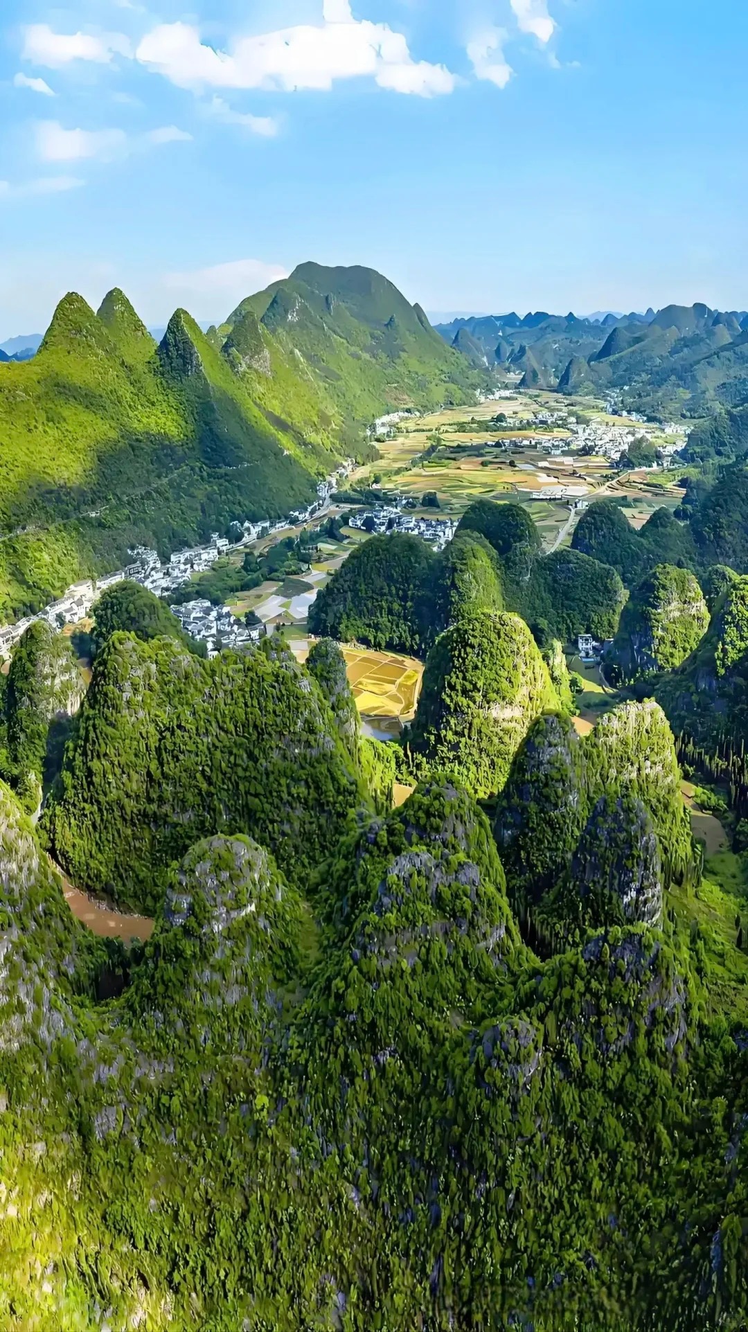 Cycling Through the Forest of Ten Thousand Peaks: A Solo Journey in Wanfenglin, Xingyi